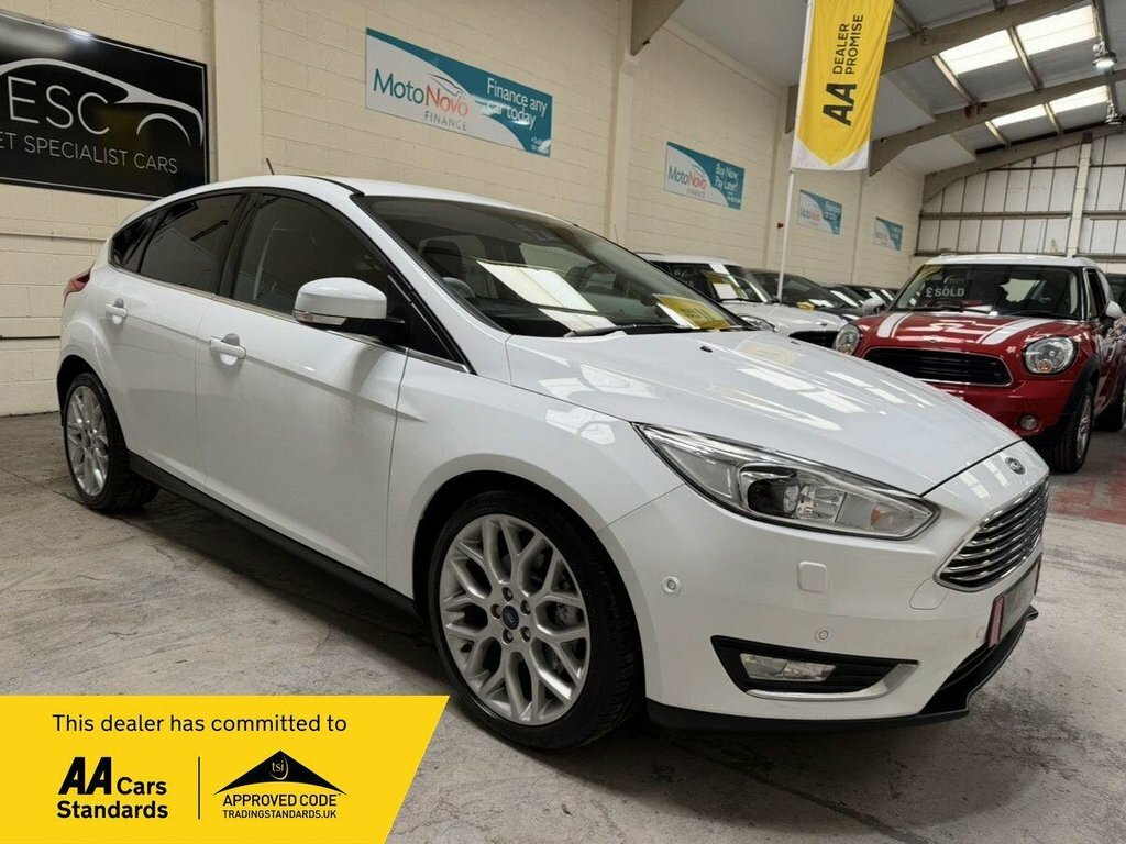 Ford Focus 1.5L Titanium X White