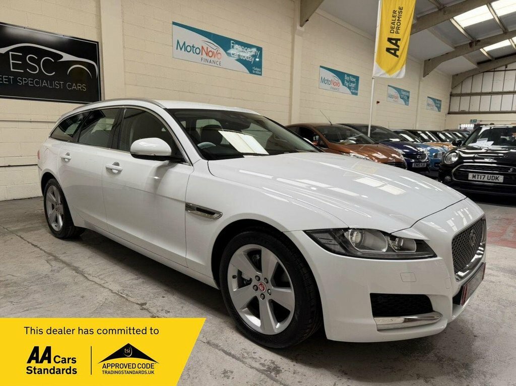 Jaguar XF 2L Portfolio White