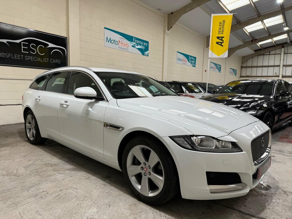 Jaguar XF 2L Portfolio White
