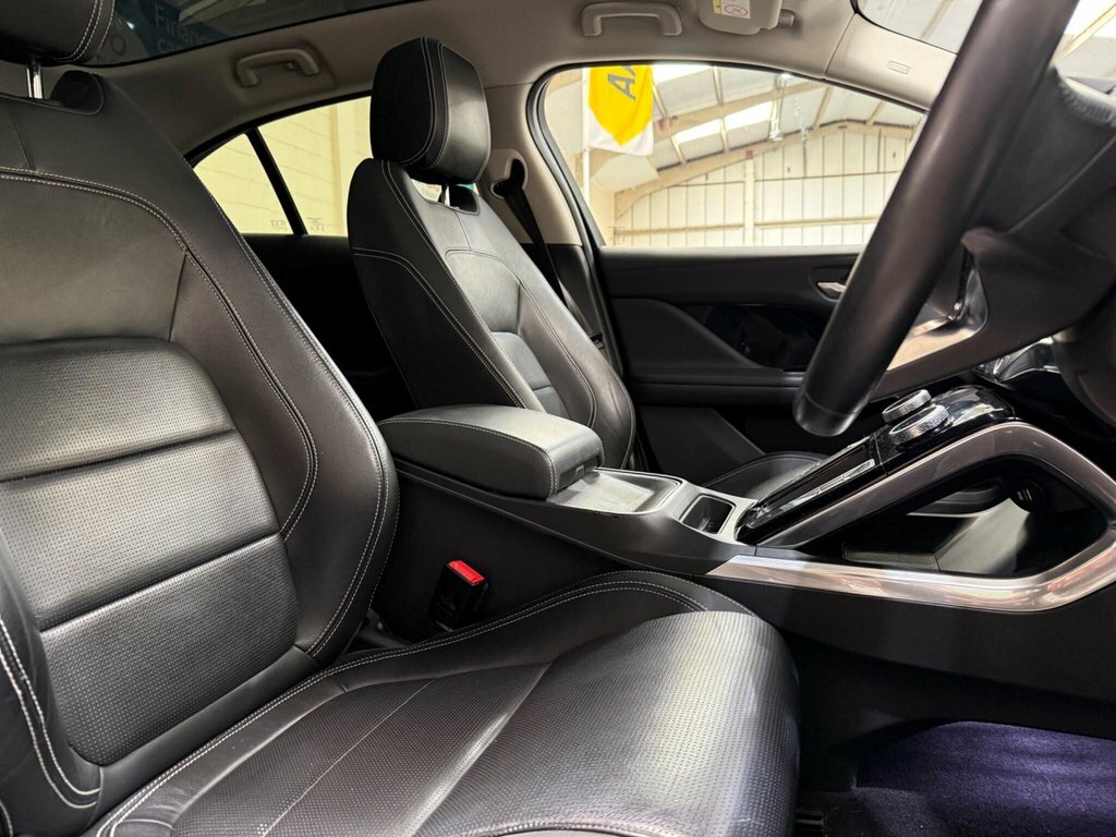 Jaguar I-Pace Suv Black #6