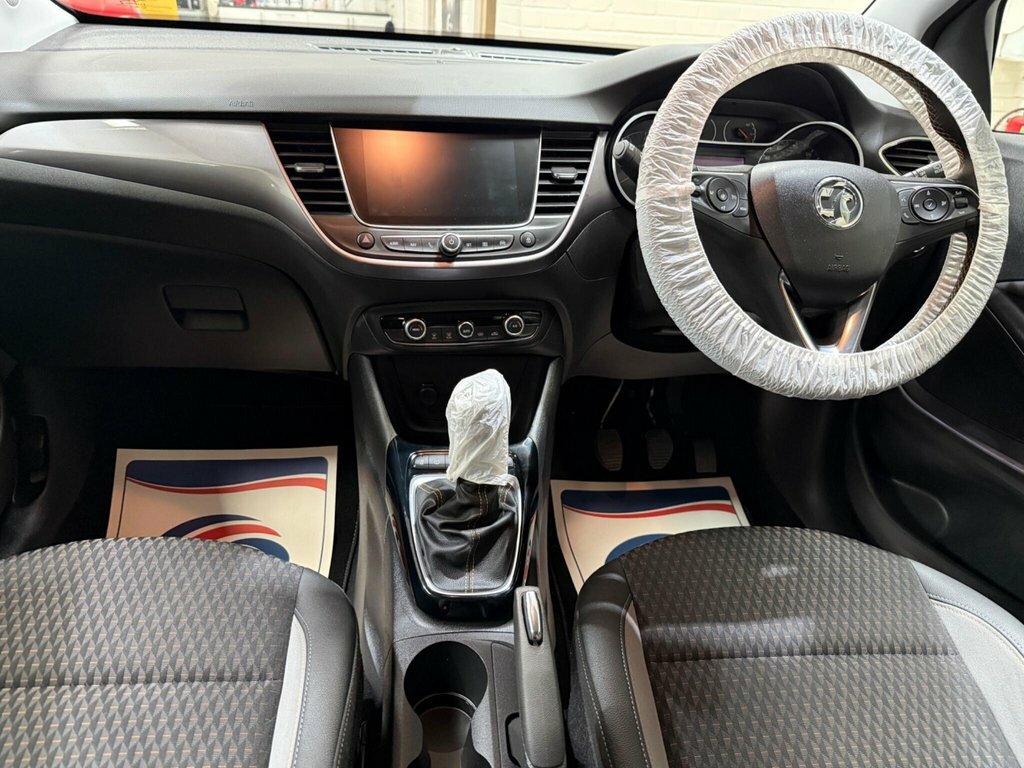 Vauxhall Crossland X 1.2L Elite Nav Silver #2
