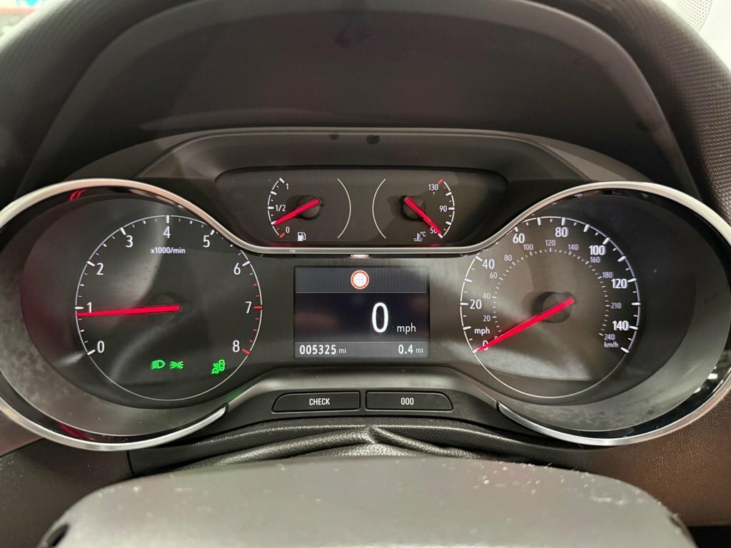 Vauxhall Crossland X 1.2L Elite Nav Silver #3
