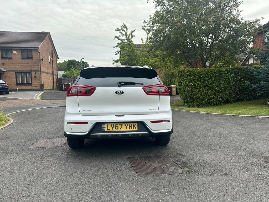 Kia e-Niro 1.6 Gdi 8.9Kwh 3 Dct Euro 6 Ss White #6