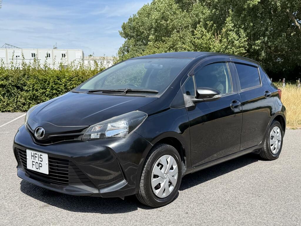 Toyota Vitz 1.0 2015 Toyota Vitz 1.0 Black Black #3
