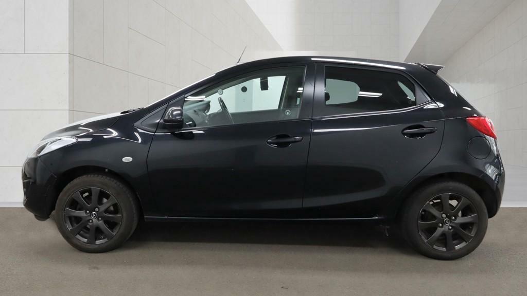Mazda 2 Black Edition Black #2