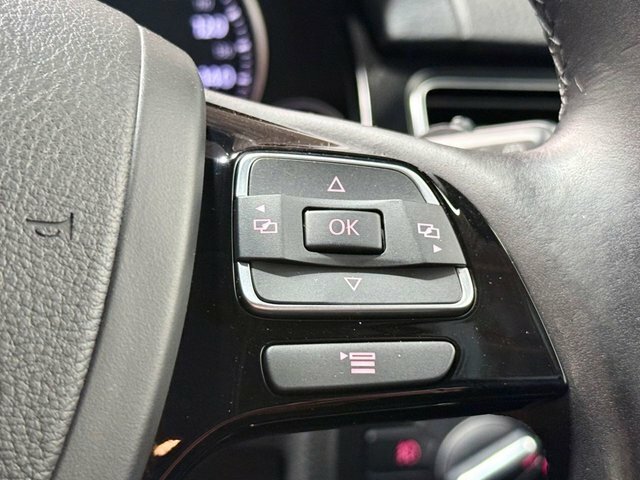 Volkswagen Touareg Tdi V6 Bluemotion Tech Se Black #16