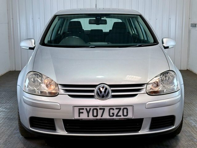 Volkswagen Golf Gt Sport Tdi Dsg 5-Door Silver #2