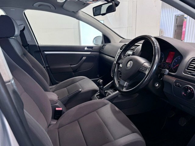 Volkswagen Golf Gt Sport Tdi Dsg 5-Door Silver #10