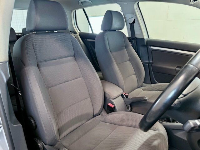 Volkswagen Golf Gt Sport Tdi Dsg 5-Door Silver #12