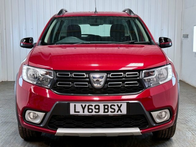 Dacia Logan 2019 0.9 Tce Techroad Estate Eur Red