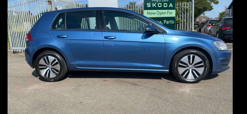Volkswagen Golf Se Blue #4