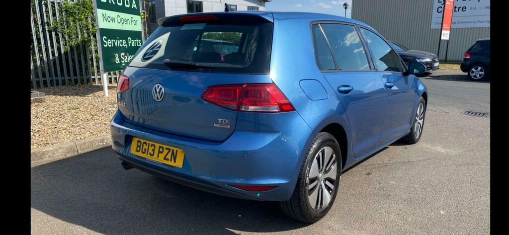 Volkswagen Golf Se Blue #2
