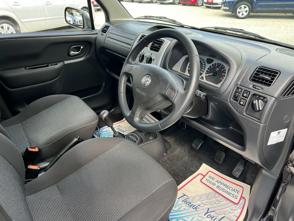 Vauxhall Agila Estate 16V Twinport Design 2004 Silver #11