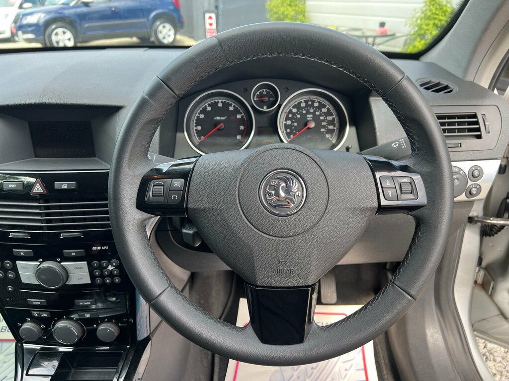 Vauxhall Astra 2008 1.8 Vvt 16V Sri Exterior Pack Sport Hatch  #11