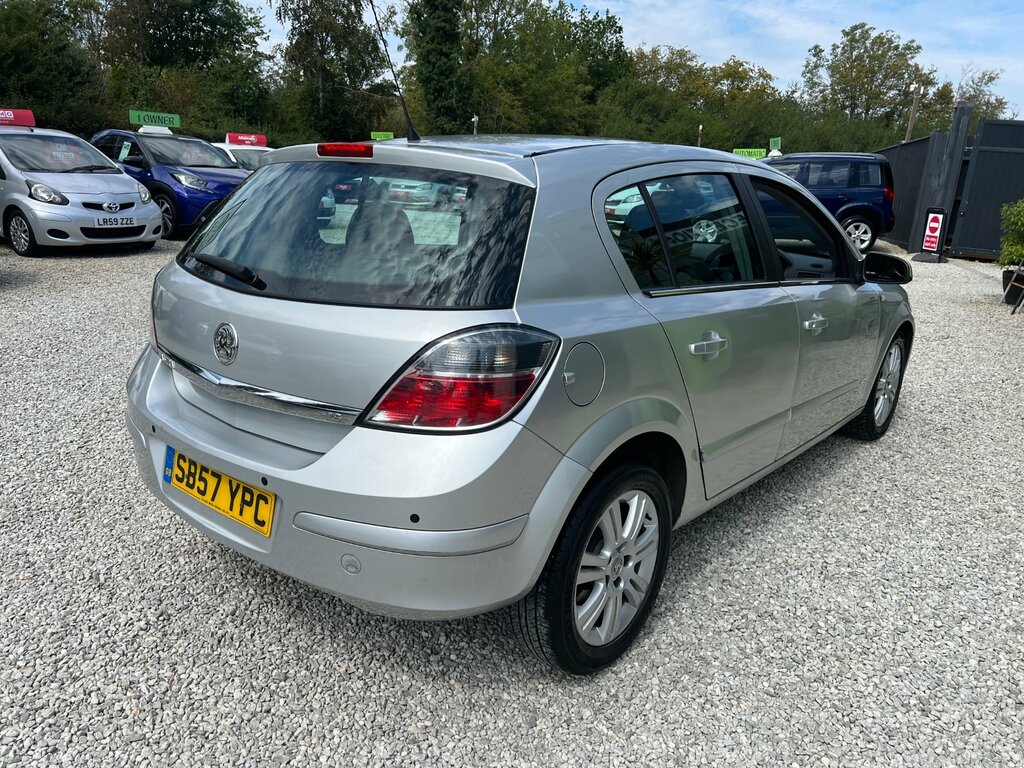 Vauxhall Astra 1.6I 16V Design Hatchback Easytronic 1 Silver #2