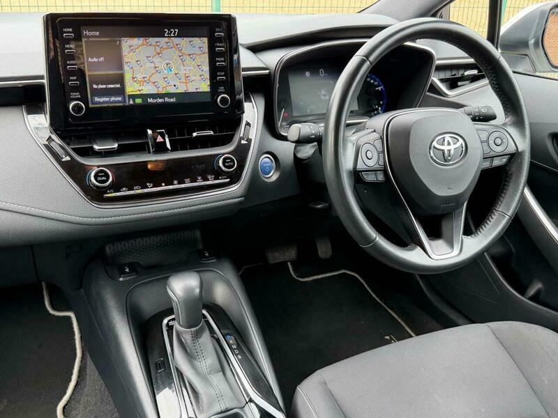 Toyota Corolla 1.8 Vvt-h Icon Tech White #6