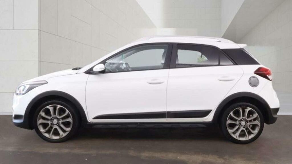 Hyundai I20 Active CE18GLF White #6
