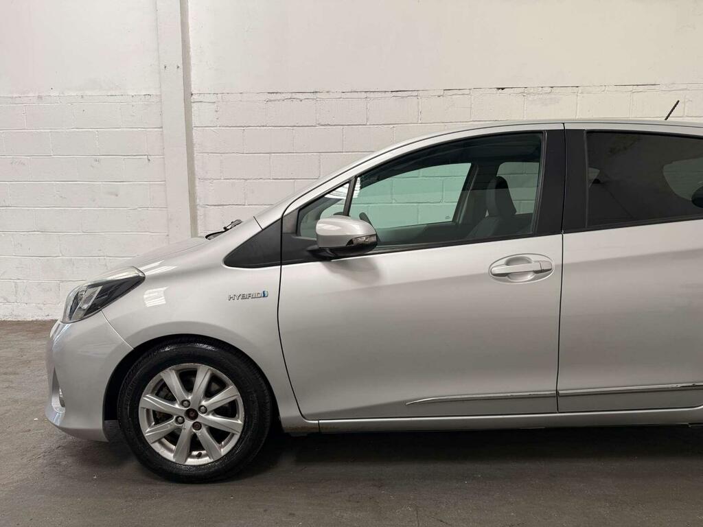 Toyota Yaris 1.5 Vvt-h Trend Cvt Euro 5 Silver #14