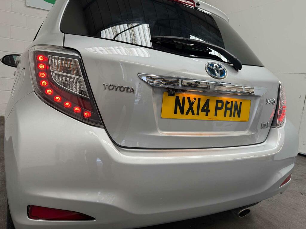 Toyota Yaris 1.5 Vvt-h Trend Cvt Euro 5 Silver #23