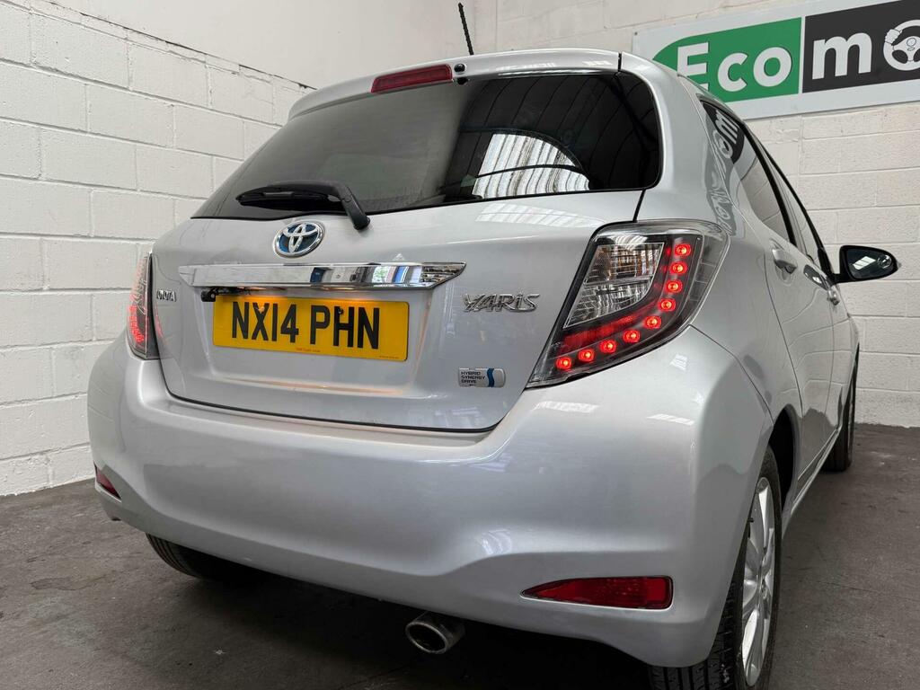 Toyota Yaris 1.5 Vvt-h Trend Cvt Euro 5 Silver #16