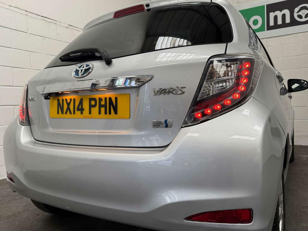 Toyota Yaris 1.5 Vvt-h Trend Cvt Euro 5 Silver #18