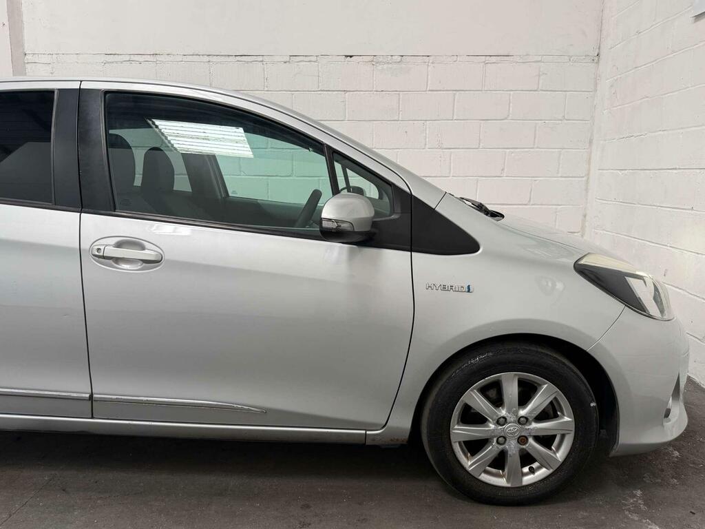 Toyota Yaris 1.5 Vvt-h Trend Cvt Euro 5 Silver #21