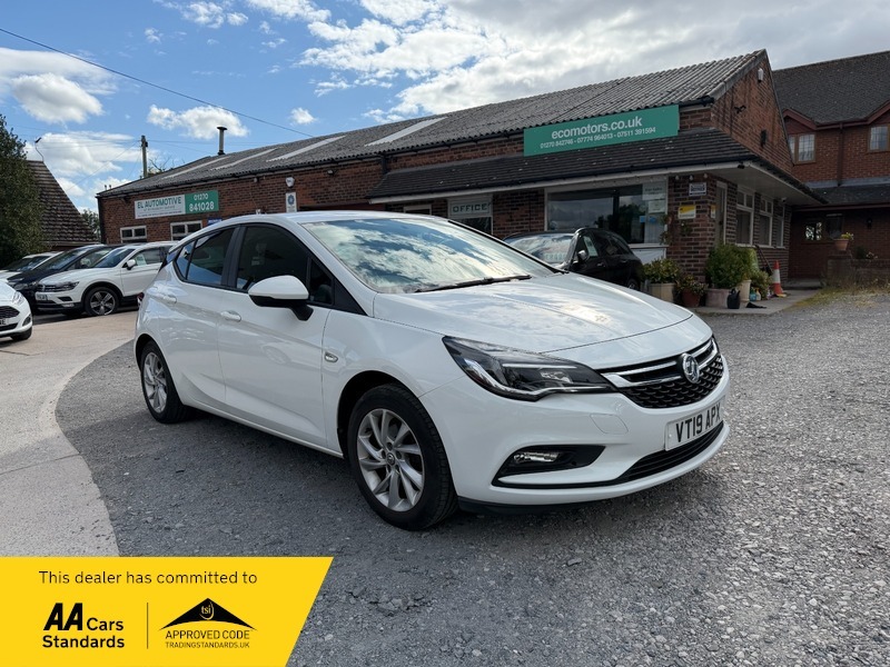 Vauxhall Astra Design Ecotec S S White
