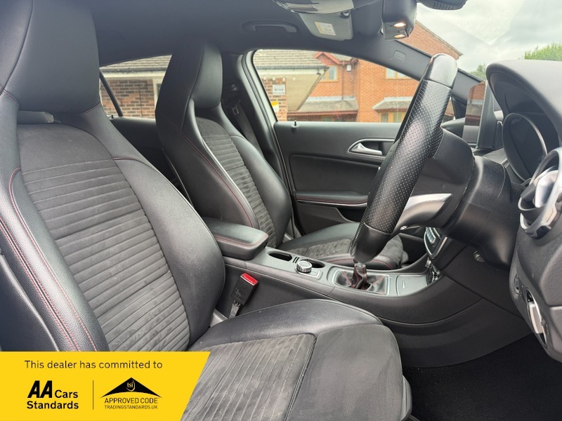 Mercedes-Benz GLA Class Suv 1.6 Gla180 Urban Edition 7G-dct Euro 6 Ss 5 Black #8