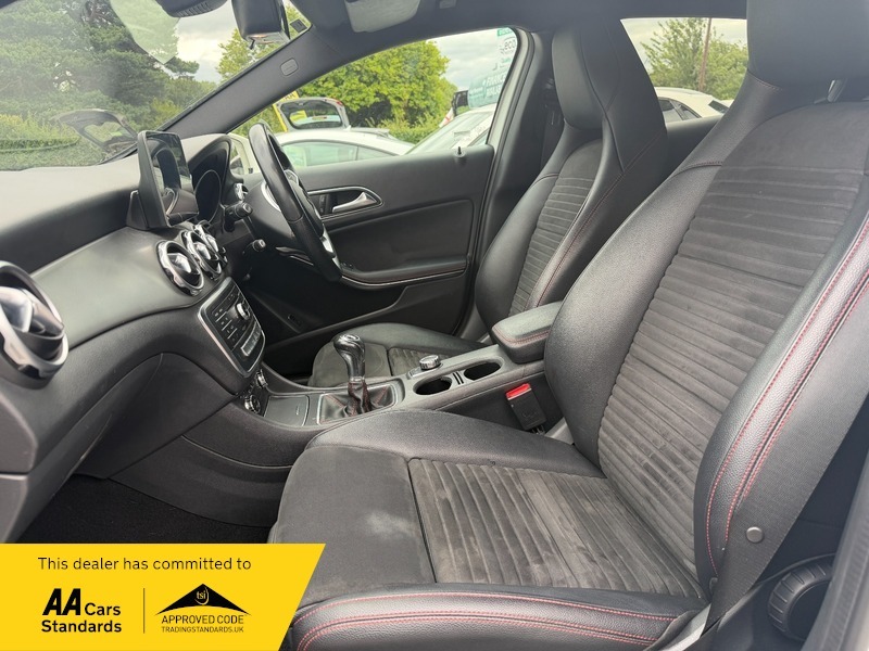 Mercedes-Benz GLA Class Suv 1.6 Gla180 Urban Edition 7G-dct Euro 6 Ss 5 Black #9