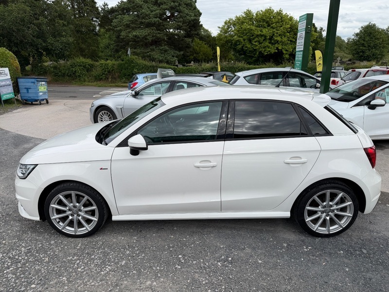 Audi A1 Reduced By 300 Sportback White #5