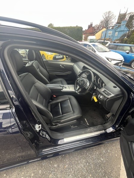 Mercedes-Benz E Class Reduced By 500 E220 Blue #6