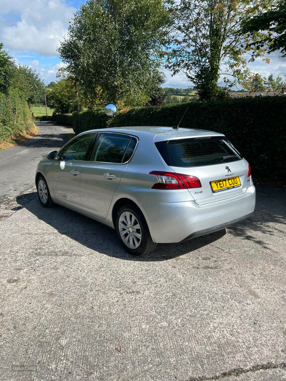 Peugeot 308 1.6 Bluehdi 120 Allure Silver #3
