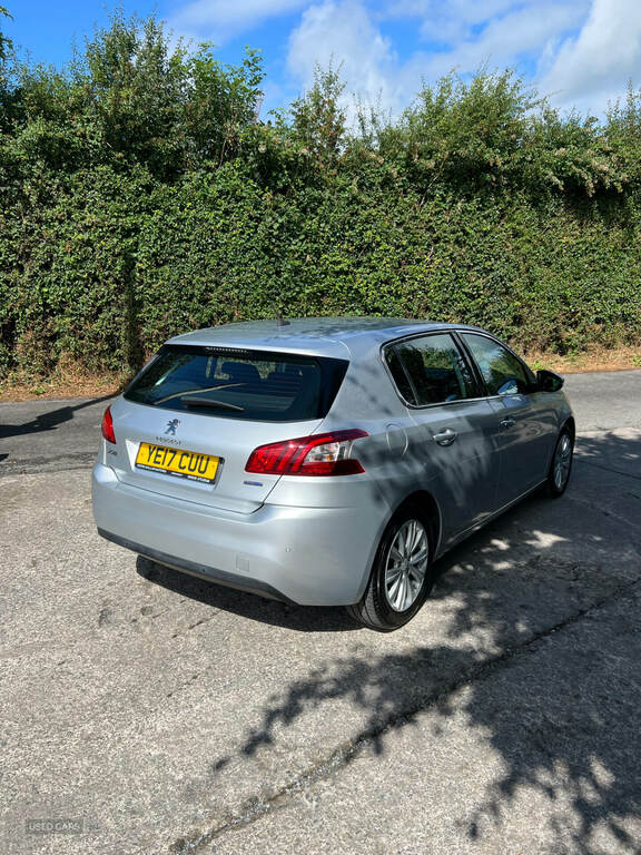 Peugeot 308 1.6 Bluehdi 120 Allure Silver #4