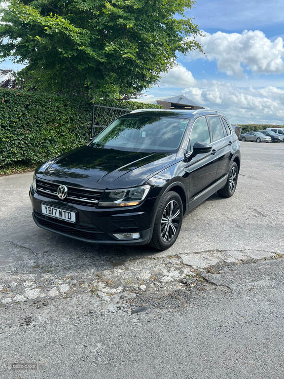 Volkswagen Tiguan R-line Blue #1