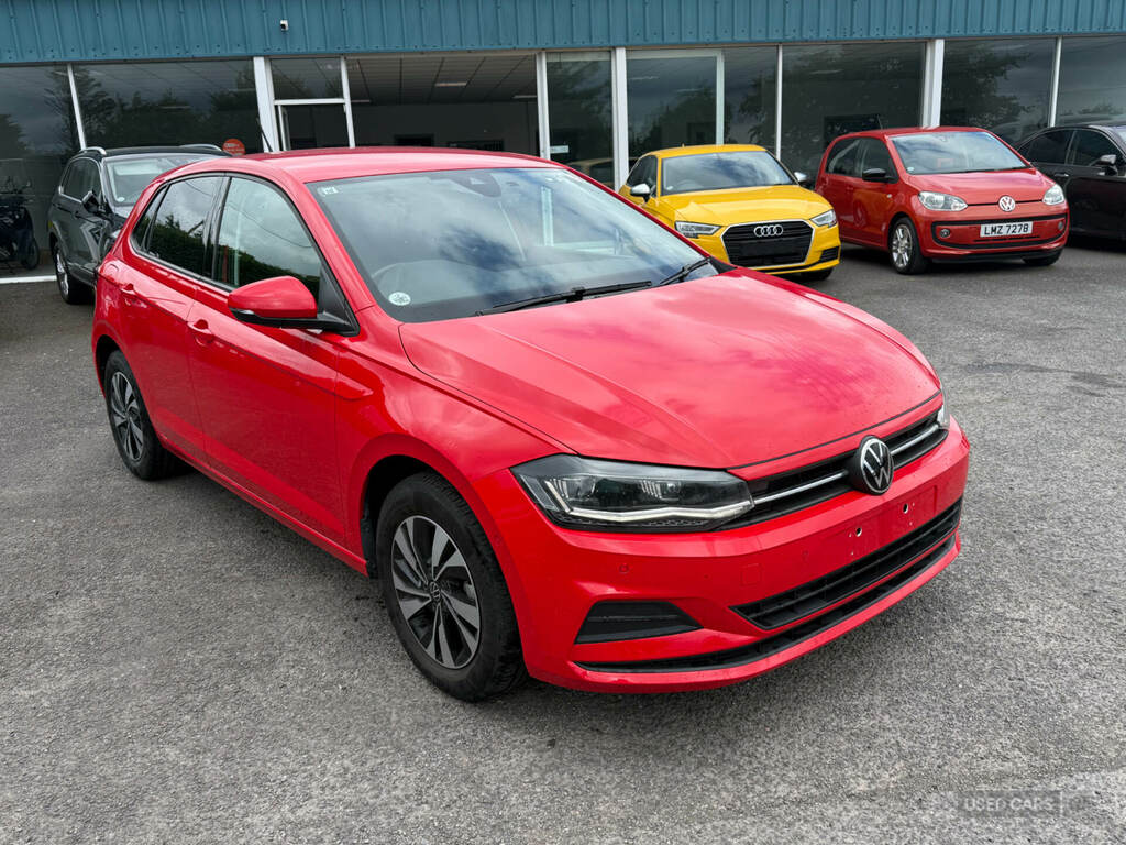 Volkswagen Polo 1.0 Tsi Dsg Sel 95 Red