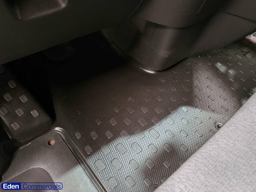 Vauxhall Vivaro 1.6 Cdti 2900 L1 Euro 6 Red #13