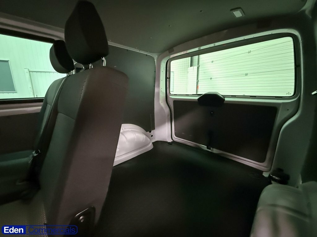 Volkswagen Transporter T32 Tdi 150 Van Commerce Plus Swb White #19