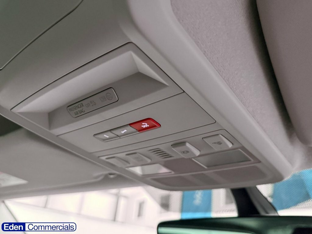 Volkswagen Transporter T32 Tdi 150 Van Commerce Plus Swb White #34