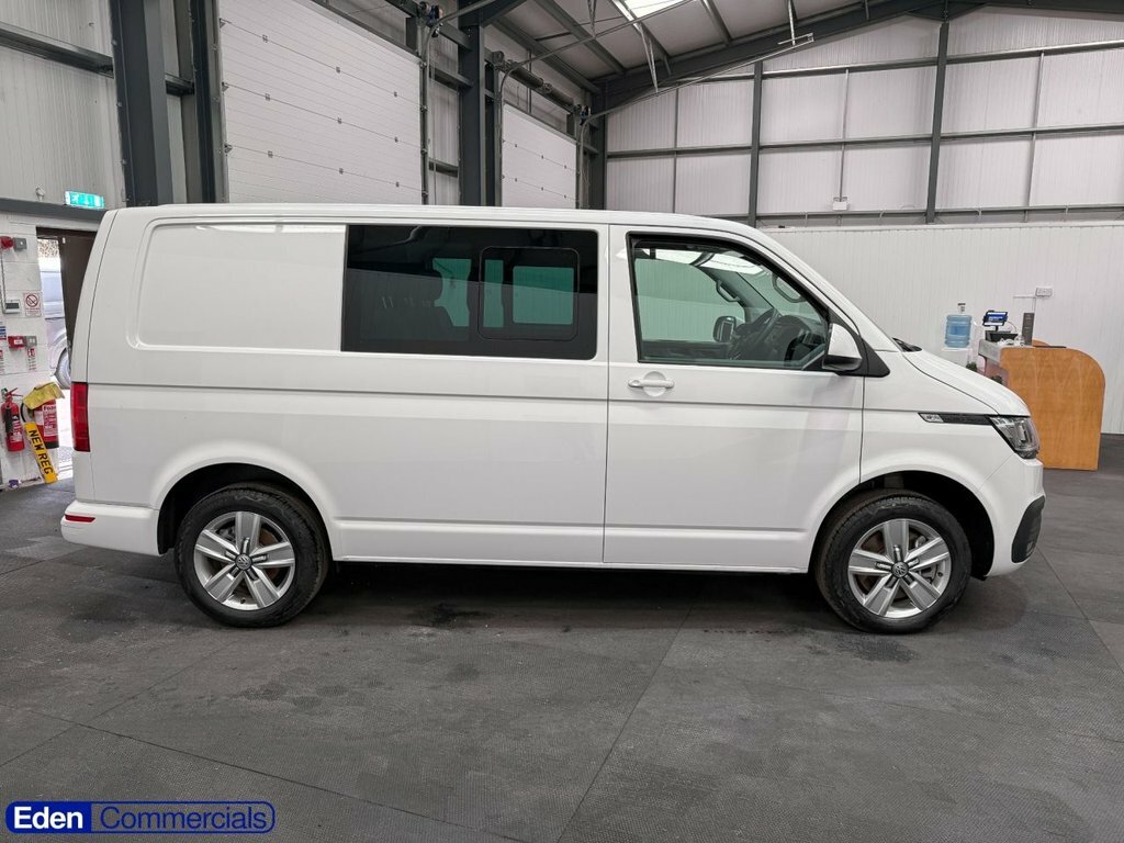 Volkswagen Transporter 2L Highline White #2