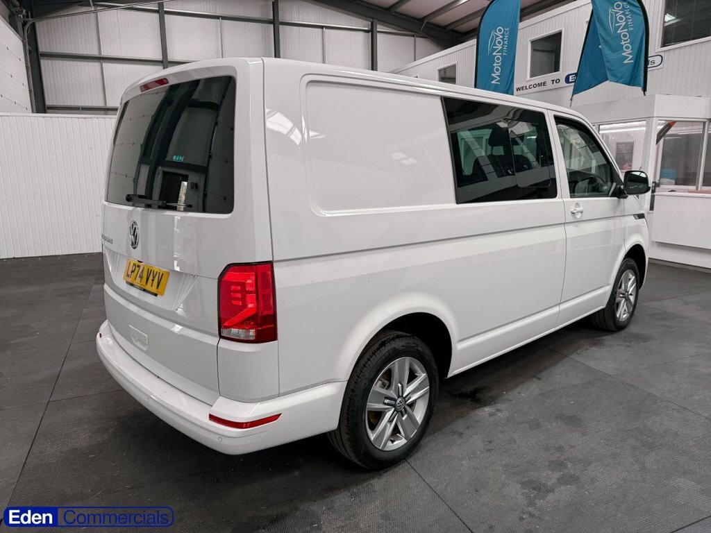 Volkswagen Transporter 2L Highline White #5