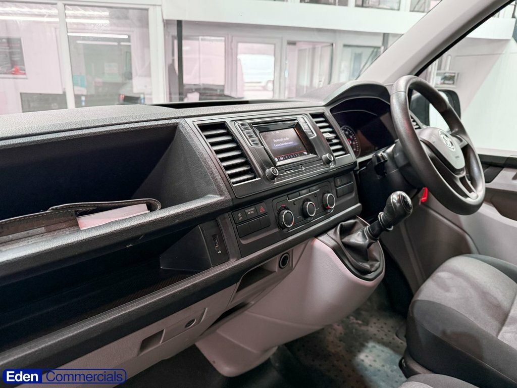 Volkswagen Transporter 2.0 Tdi Bmt 150 Highline Kombi Van Grey #12