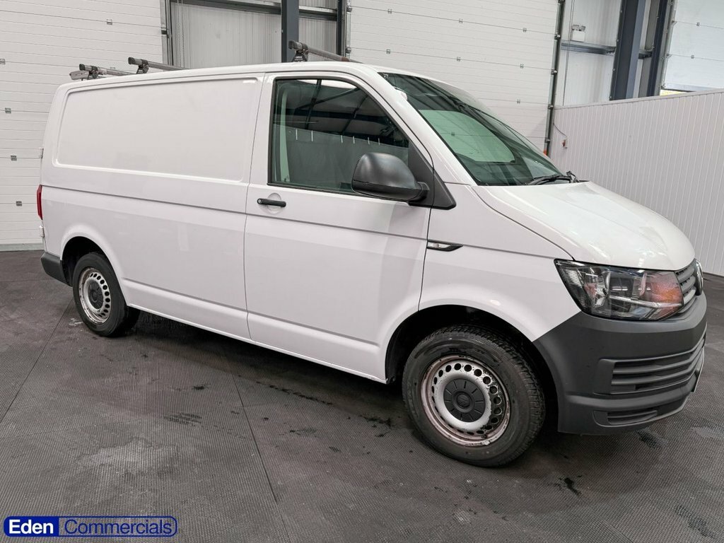 Volkswagen Transporter 2L Startline White