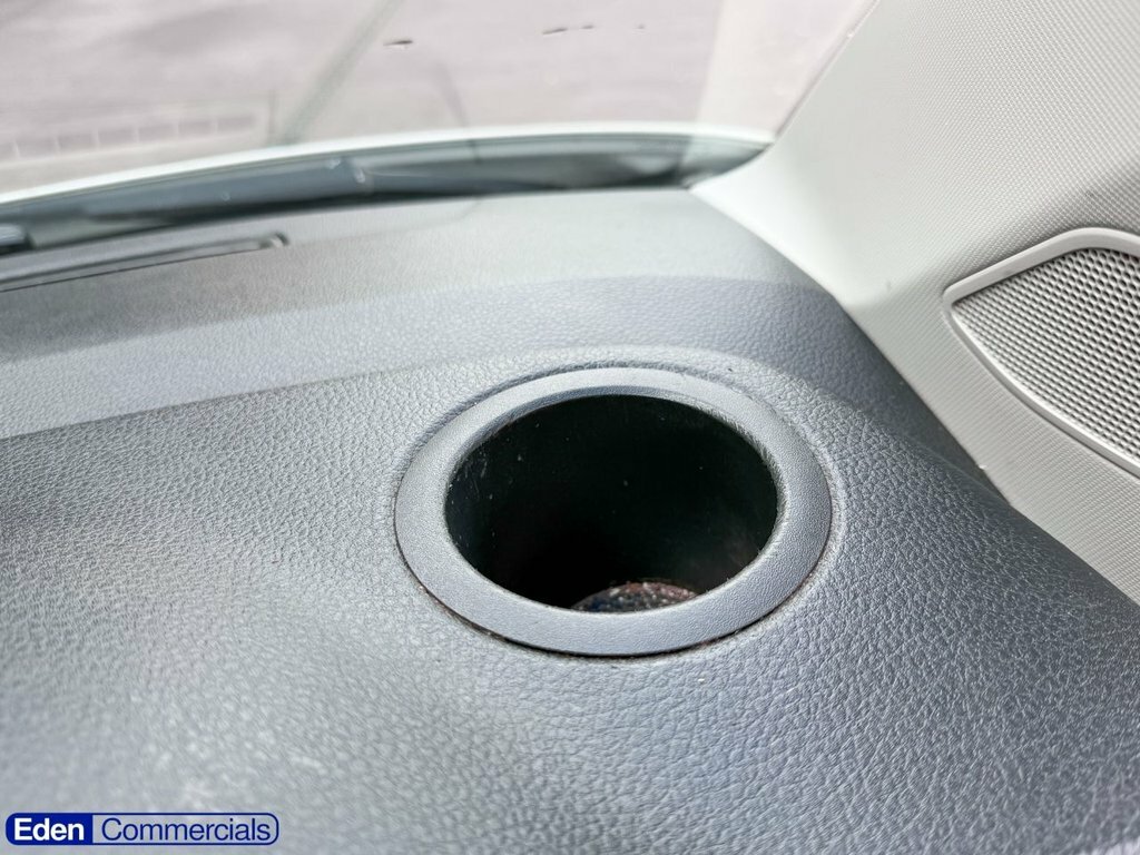 Volkswagen Transporter 2.0 Tdi Bmt 150 Highline Kombi Van Grey #24