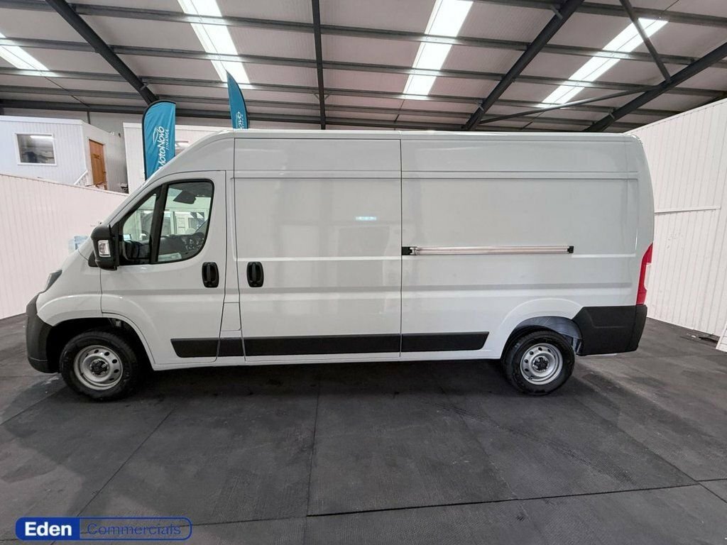 Peugeot Boxer 2L Professional White #3