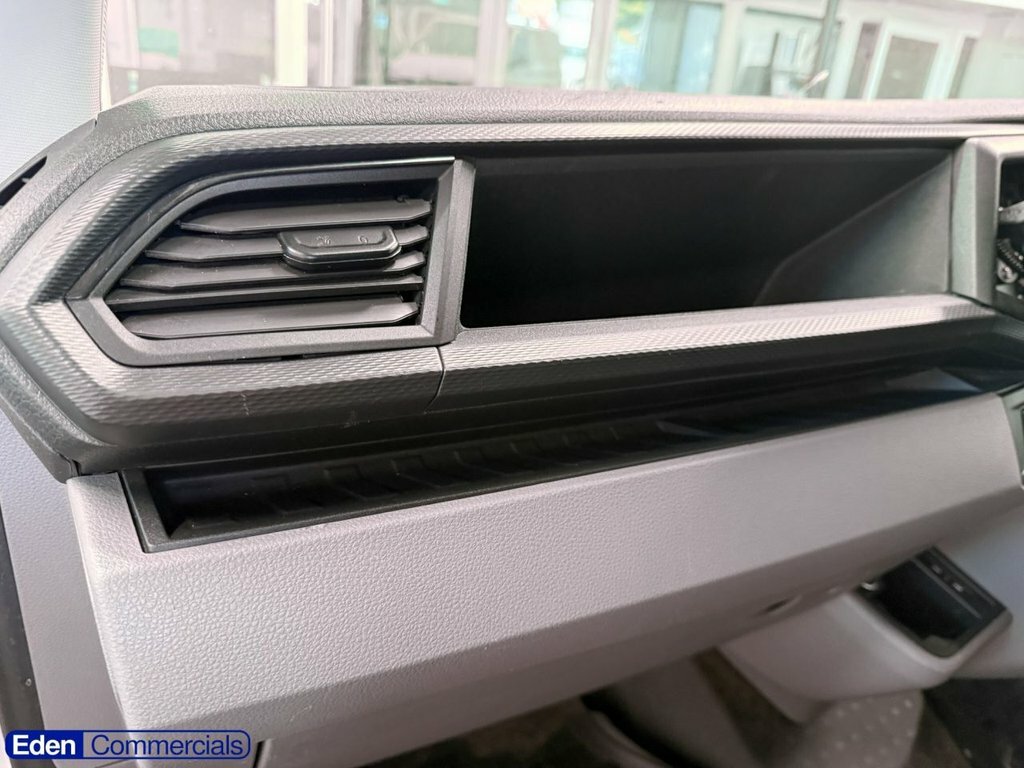 Volkswagen Transporter 2.0 Tdi T28 Highline Panel Van F White #15