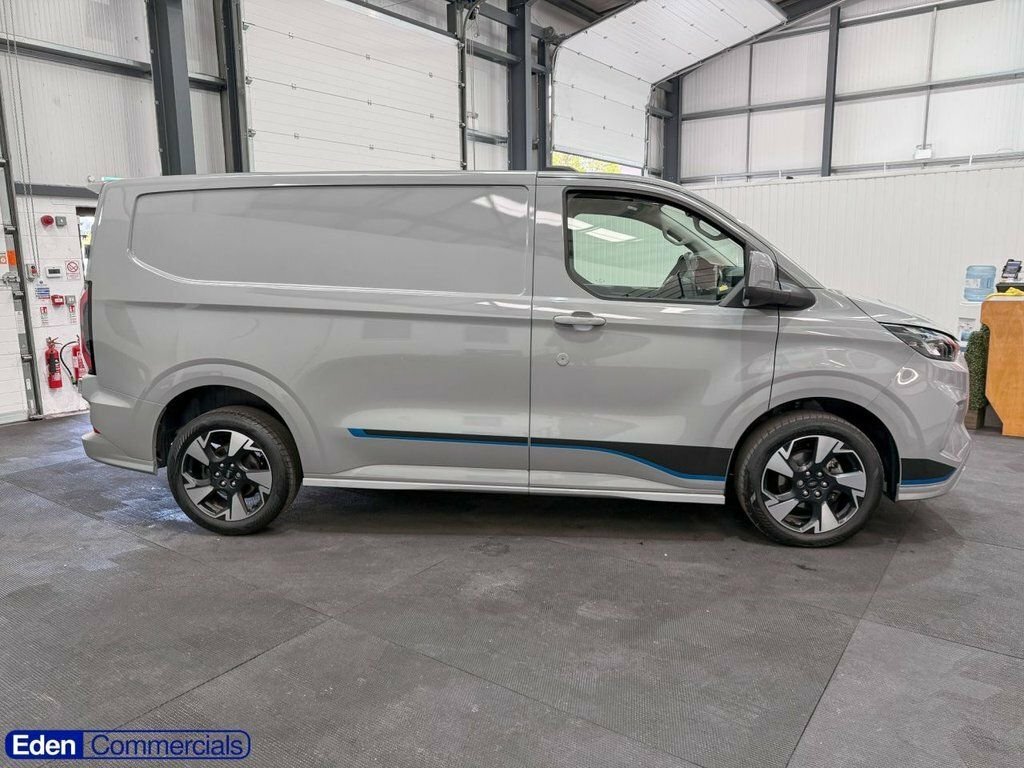 Ford Transit Custom 320 Sport L1 Swb Rwd 160Kw 65Kwh Low Roof Blue #3