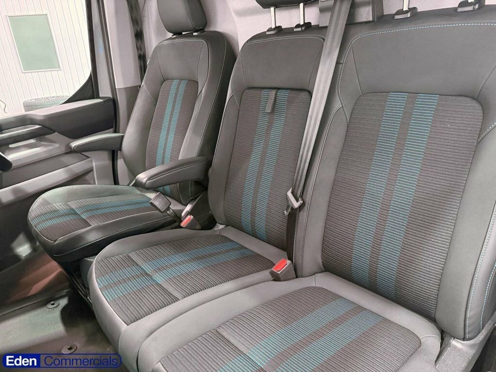 Ford Transit Custom 320 Sport L1 Swb Rwd 160Kw 65Kwh Low Roof Blue #4