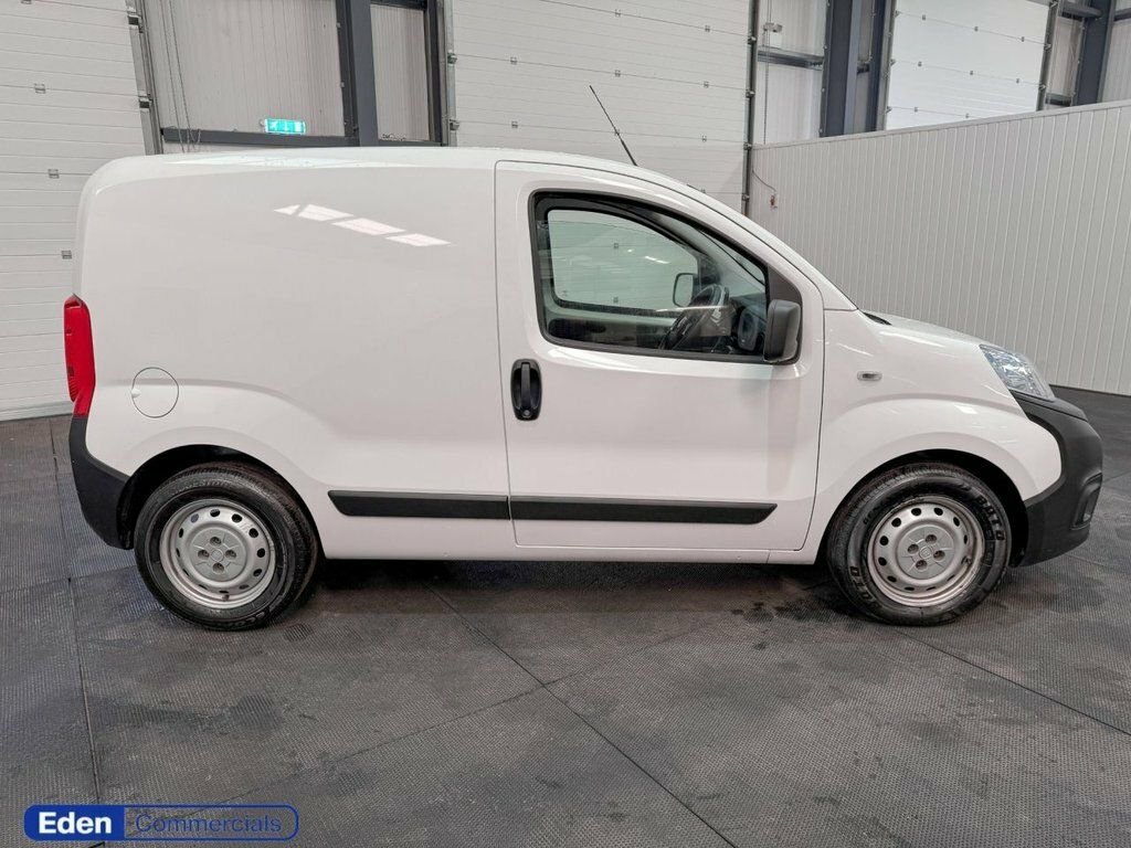 Fiat Fiorino Mpv White #3