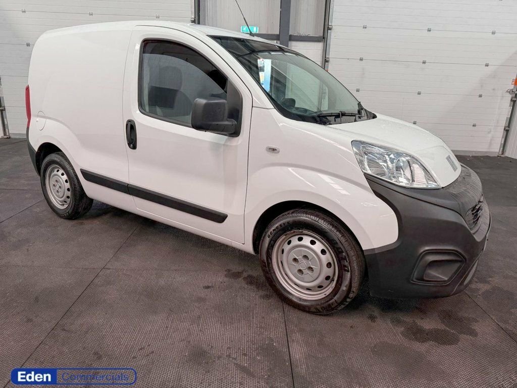 Fiat Fiorino Mpv White #2