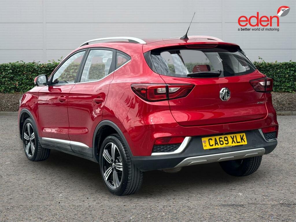 MG ZS Exclusive Red #5